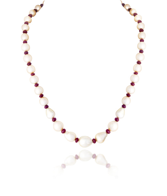SINGLE LINE SOUTH SEA PEARL CUSTOM CUT WITH AFRICAN RUBY