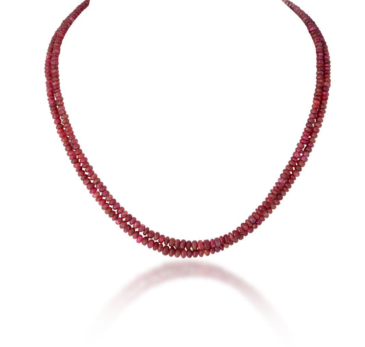 A STRAND OF SPINEL FROM MUDGAZASCAR